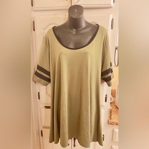 Women’s 3X Perfect T